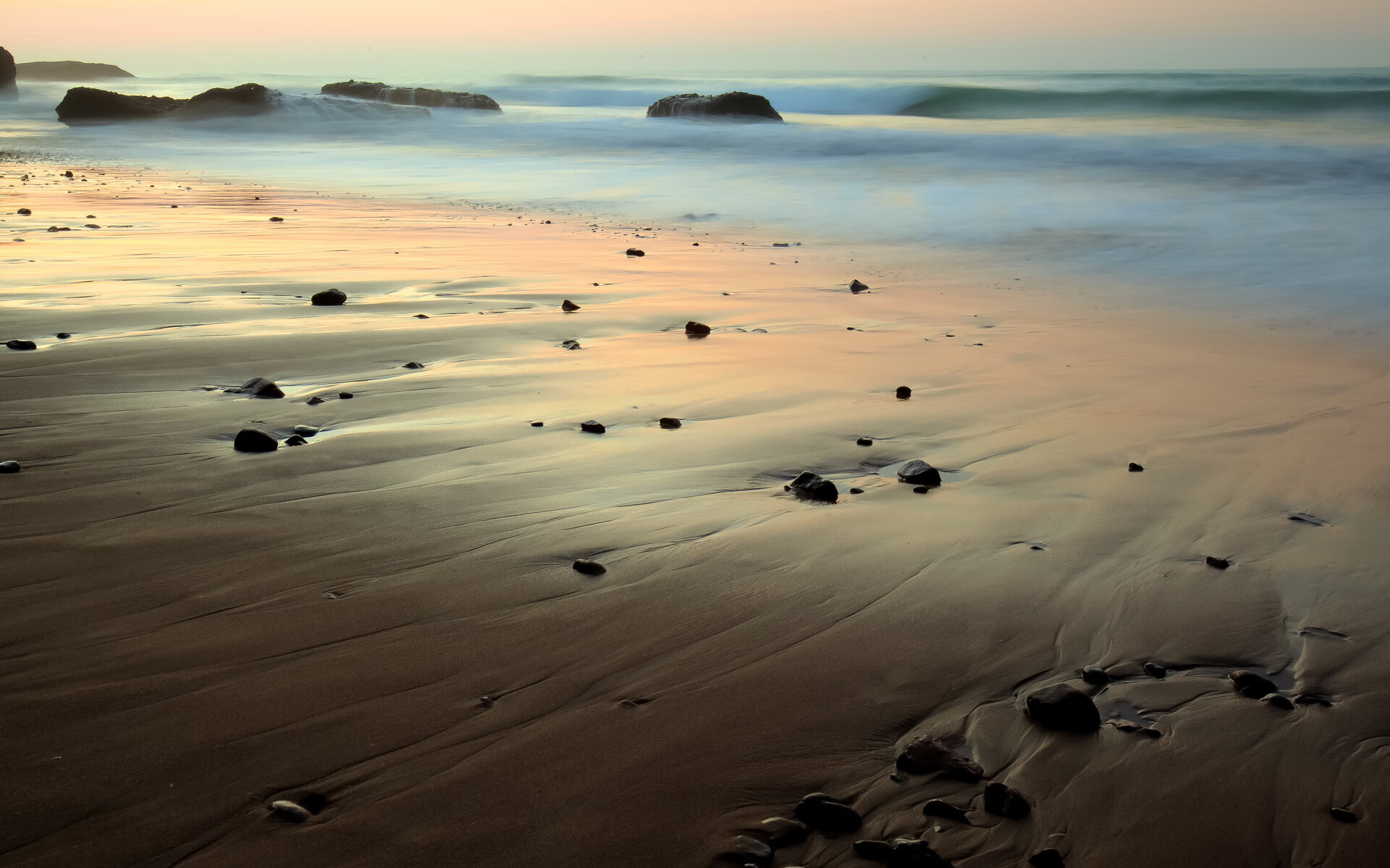 爱游戏平台-俱乐部管理层更替频繁引发不稳定，俱乐部管理模式